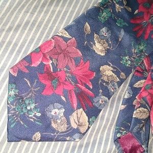 Classic Collection by Van Heusen men's tie